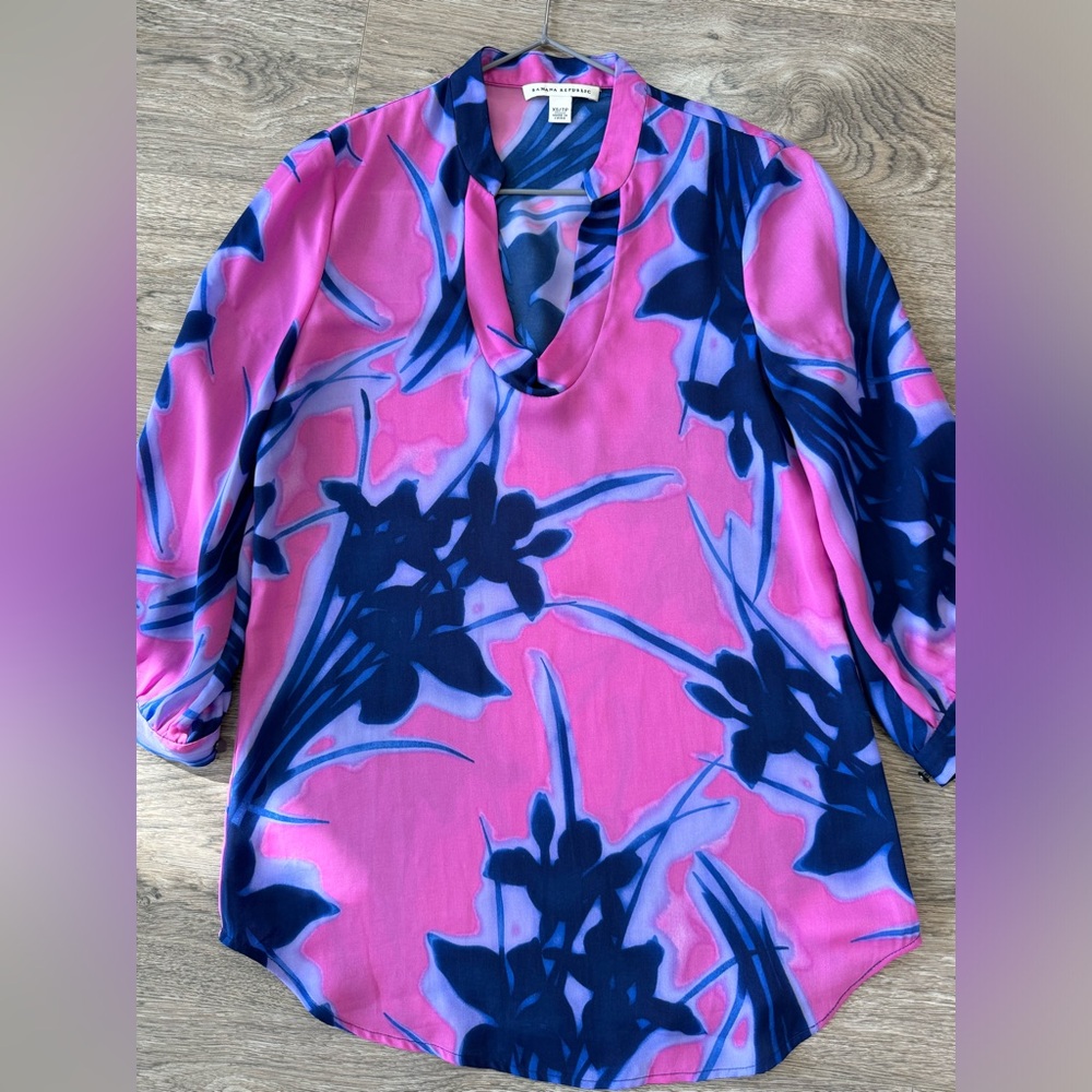 Banana Republic Blouse- XS